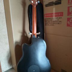 美品！Ovation Celebrity CE48P-TGE-G たぶん難ありの画像