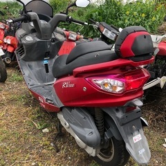 SYM  RV200 I   　書類付実働ベース車の画像