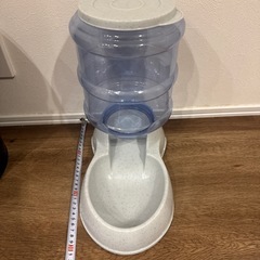 給餌器　ペット　エサの画像