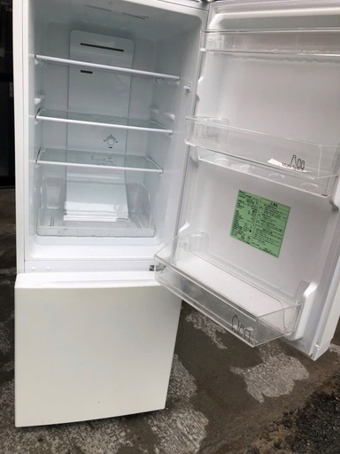 NO B152 ?福岡市内配送設置無料✨?HERBRelax（ハーブリラックス）　YRZ-F15E1(W)　2ドアノンフロン冷凍冷蔵庫