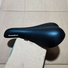コーダーブルーム(KhodaaBloom)　サドル