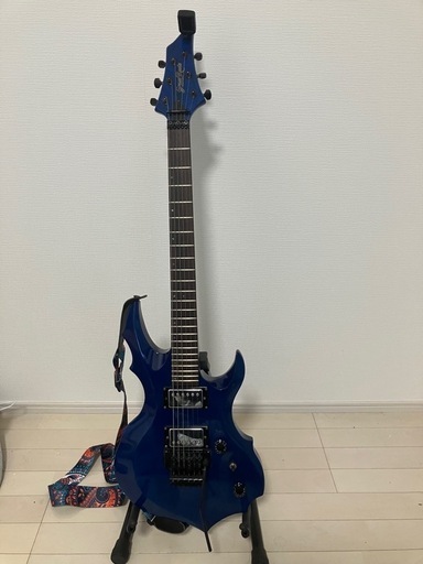 グラスルーツ  フォレスト　アンプラグ　チューナー　シールド　ピック　ギター立て　ギターケース　ヘッドフォンセット