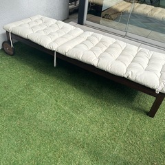 IKEA 屋外ベンチ　