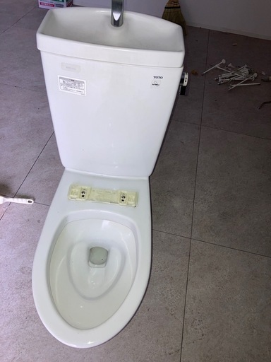 TOTO温水便器