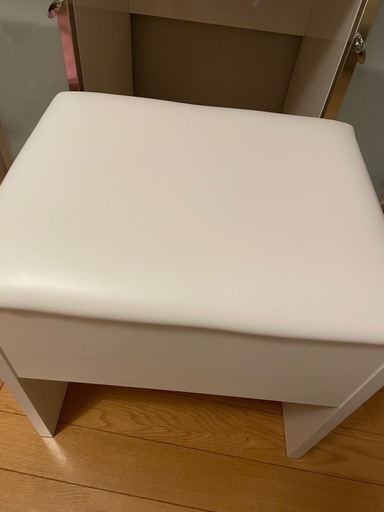 お取引決まりました　
ニトリ　ドレッサー