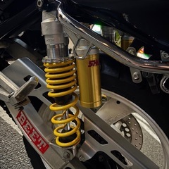 showa リアサスペンション　減衰調整付き