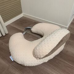 授乳クッション　QUEEN ROSEの画像