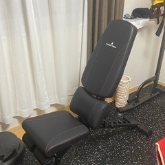 アジャスタブルベンチ