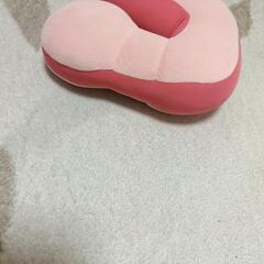顔枕?クッションの画像