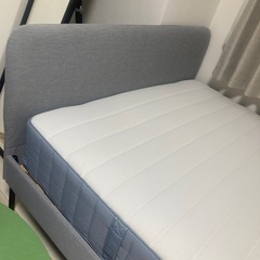 【取引成立
済み】IKEA  セミダブルベッドの画像