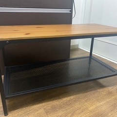 IKEA オシャレなテーブル　の画像