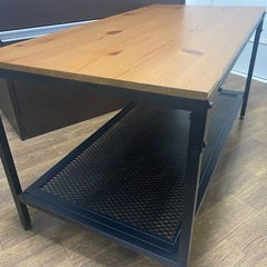 IKEA オシャレなテーブル　の画像