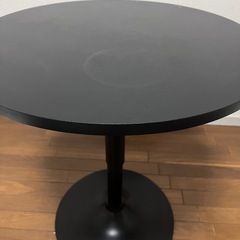 バーテーブル（昇降式・丸型60cm）お譲りします