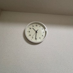 掛け時計　白