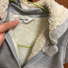 裏ボワ　パーカー　80センチ　フード取り外し可能の画像