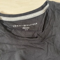 【美品✨️】TOMMY HILFIGER Tシャツの画像
