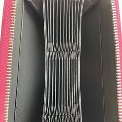 【未使用品】【配送・直接引渡OK】管理番号：G-13-2 　シンプルでかわいい♪　レザー財布 ファスナー開閉 レディース　20cm ×10cm 厚み3cmの画像
