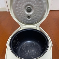 【引取り先決定済】タイガー　炊飯器3合の画像