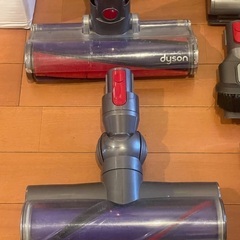 ジャンク ダイソン dyson V10 SV12コードレスクリーナー absoluteproの画像