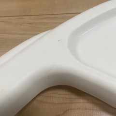 コンビ ねむりら 白テーブルのみの画像