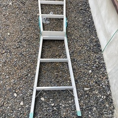 はしご兼用脚立の画像
