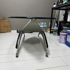 グラステーブルの画像