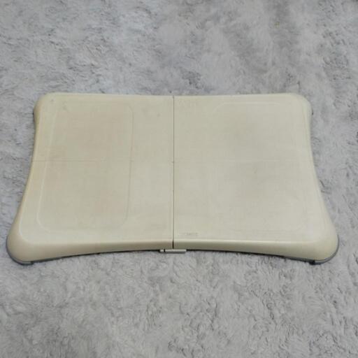 ジャンク品wii fit バランスボード (本) 川尻のテレビゲーム