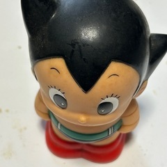 鉄腕アトムの貯金箱の画像