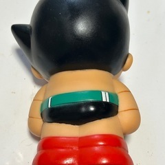 鉄腕アトムの貯金箱の画像