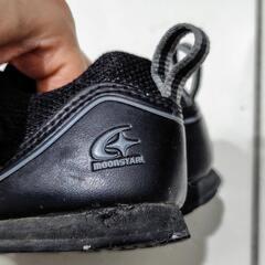 ムーンスター　スニーカー 16cm 黒 幼児 シューズの画像