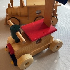 カラフルロコ　　木製の手押し車
