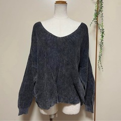 🌸500円✖️3つで1000円❗️ GORGE ゴージ　ピグメントVネックゆるニット　Mサイズの画像