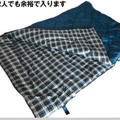 寝袋　キャンプ　の画像