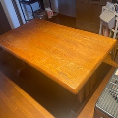 中古】尼崎市のダイニングテーブルを格安/激安/無料であげます 中古】尼崎市のダイニングテーブルを格安/激安/無料であげます