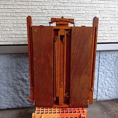 イーゼル？　携帯用？の画像