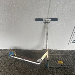 子ども　キックボード