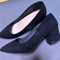 黒 スエード ポインテッドトゥ パンプス　24cm