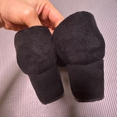 黒 スエード ポインテッドトゥ パンプス　24cmの画像
