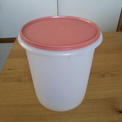 Tupperware　ジャイアント(中古品)