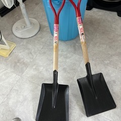 角スコップの画像