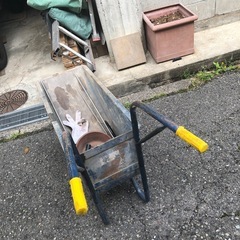 狭小一輪車の画像