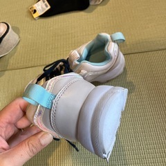 ２３センチ　スニーカーの画像