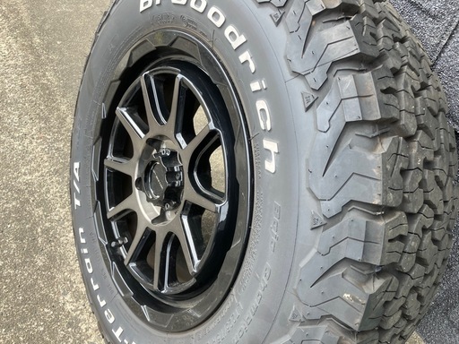 タイヤホイール4本セット225/75R16All-Terrain ほとんど走ってません 