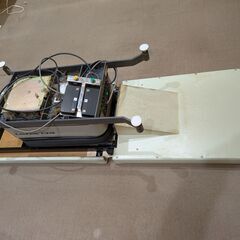 タカラベルモント 電動昇降式ベッド 施術台 整体 エステ 【引取のみ】の画像