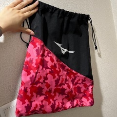 テニスシューズ(袋付き)の画像