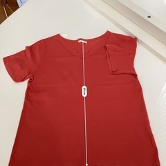 GU Sサイズ　Tシャツの画像