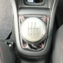 ⭕お買い得！マニュアル車スイフト⭕ローンブラックでもOK！！審査受付中！自社ローンでは無いオートローン！関西のお店ですが全国どこでも遠方納車できます！の画像