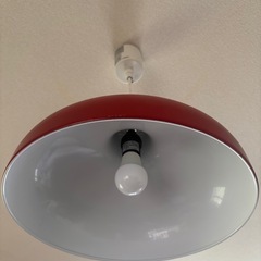 ニトリ　ペンダントライト　レッドの画像
