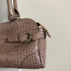 モンテロッソバックグレージュの画像
