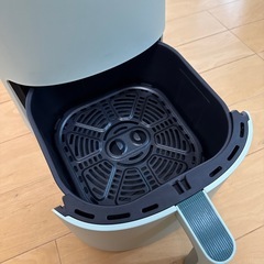 ほぼ新品　COSORI ノンフライヤー　揚げ物　煮物　料理　炊飯の画像